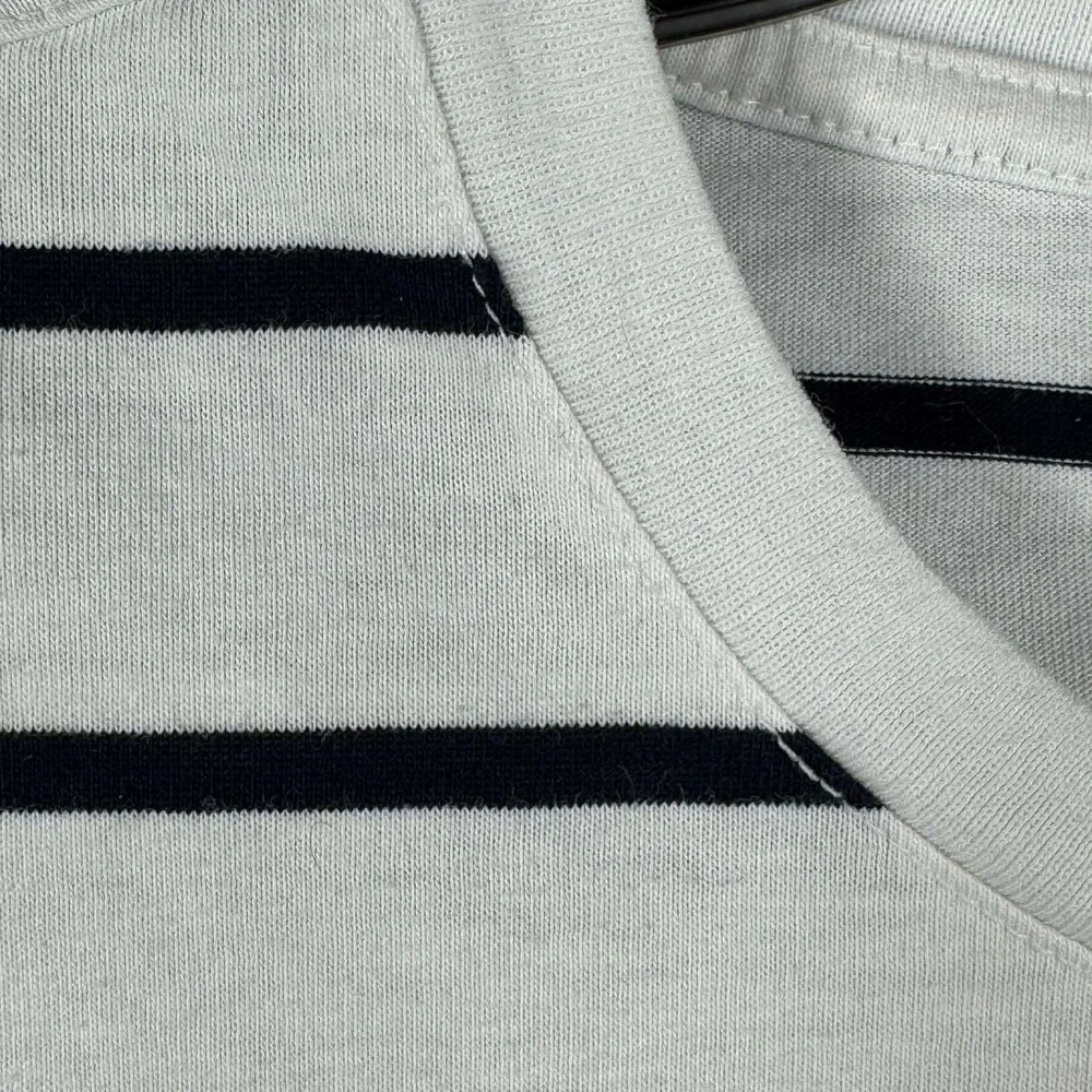 Banana Republic T-Shirt White Striped Premium Wash Mens Large‎